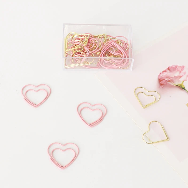 ✨Pink Heart Paperclips✨