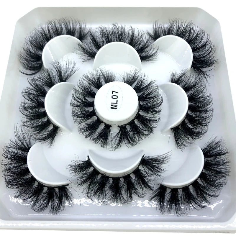 ✨ Wispy Natural 3D Mink Eyelashes (5 Pairs) ✨