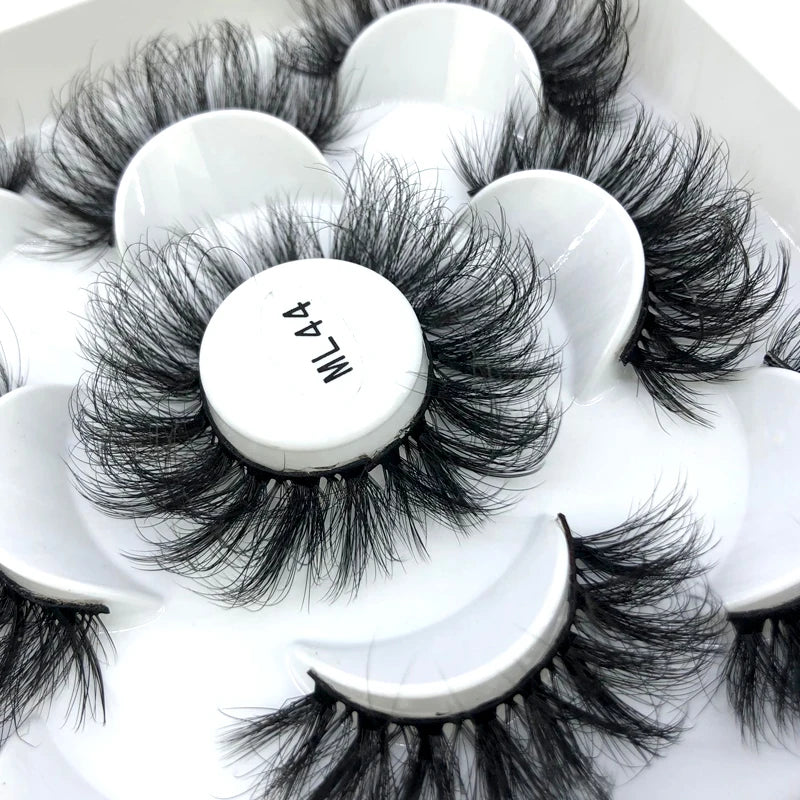 ✨ Wispy Natural 3D Mink Eyelashes (5 Pairs) ✨
