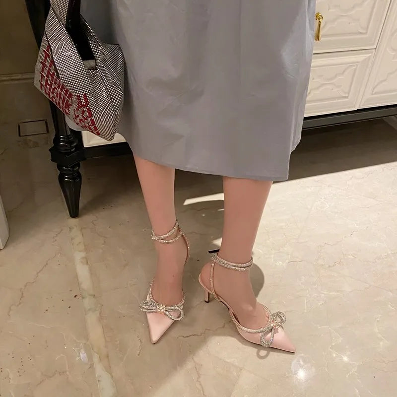 ✨Crystal Bow Pointed Toe Stilettos✨