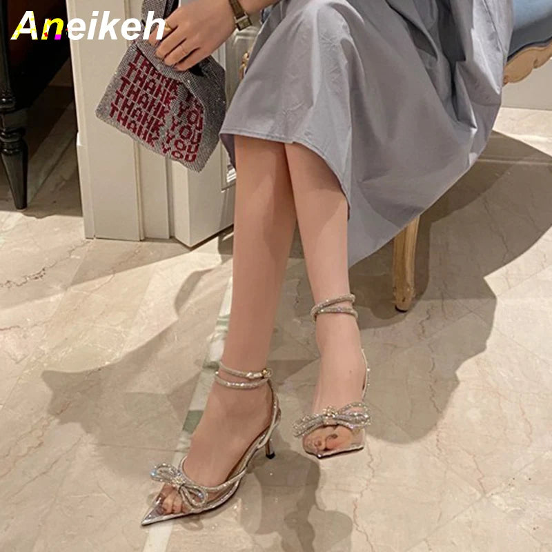 ✨Crystal Bow Pointed Toe Stilettos✨