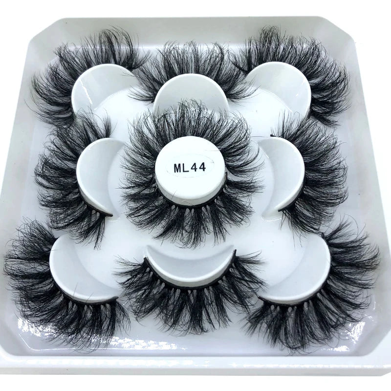 ✨ Wispy Natural 3D Mink Eyelashes (5 Pairs) ✨
