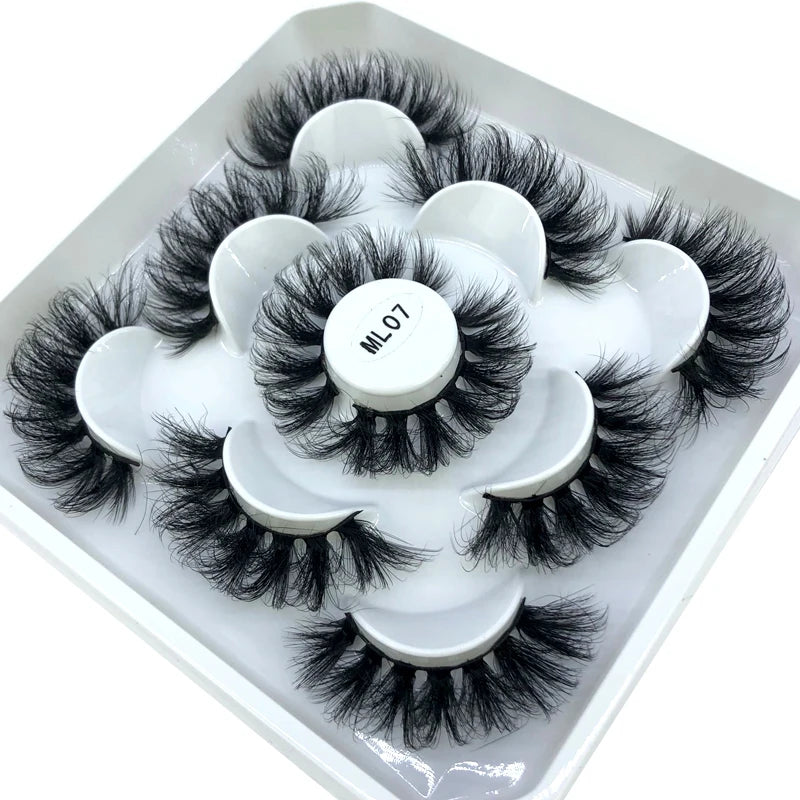 ✨ Wispy Natural 3D Mink Eyelashes (5 Pairs) ✨