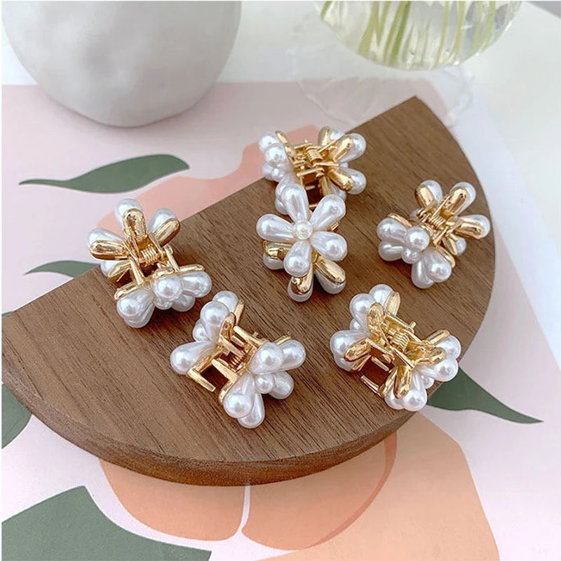 ✨Daisy Pearl Hair Clips✨