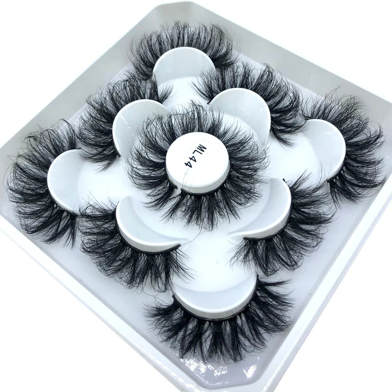 ✨ Wispy Natural 3D Mink Eyelashes (5 Pairs) ✨