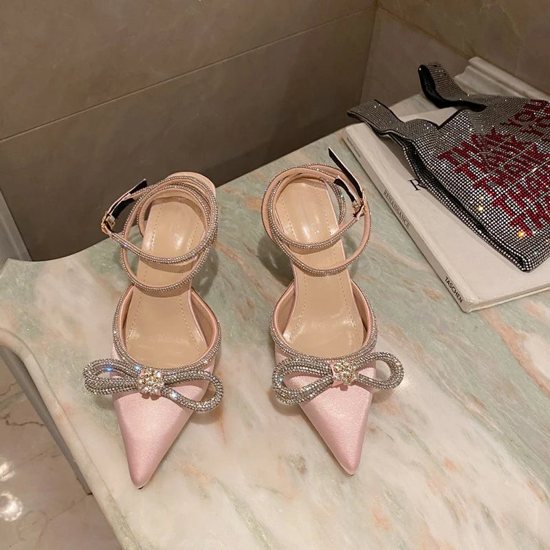 ✨Crystal Bow Pointed Toe Stilettos✨