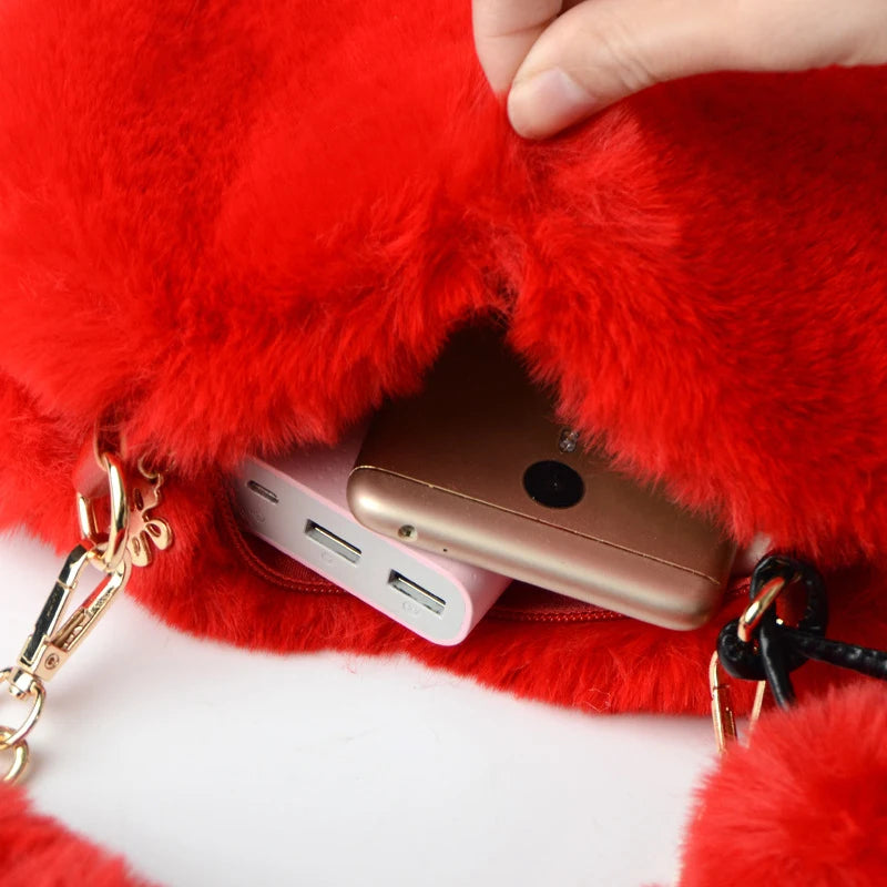 ✨Fuzzy Heart Plush Shoulder Bag✨
