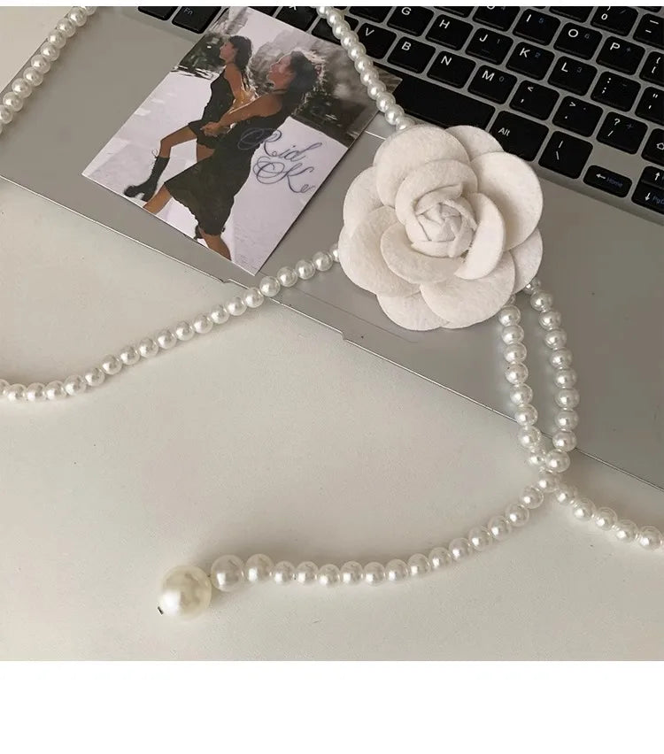 ✨Camellia Pearl Waist Belt✨