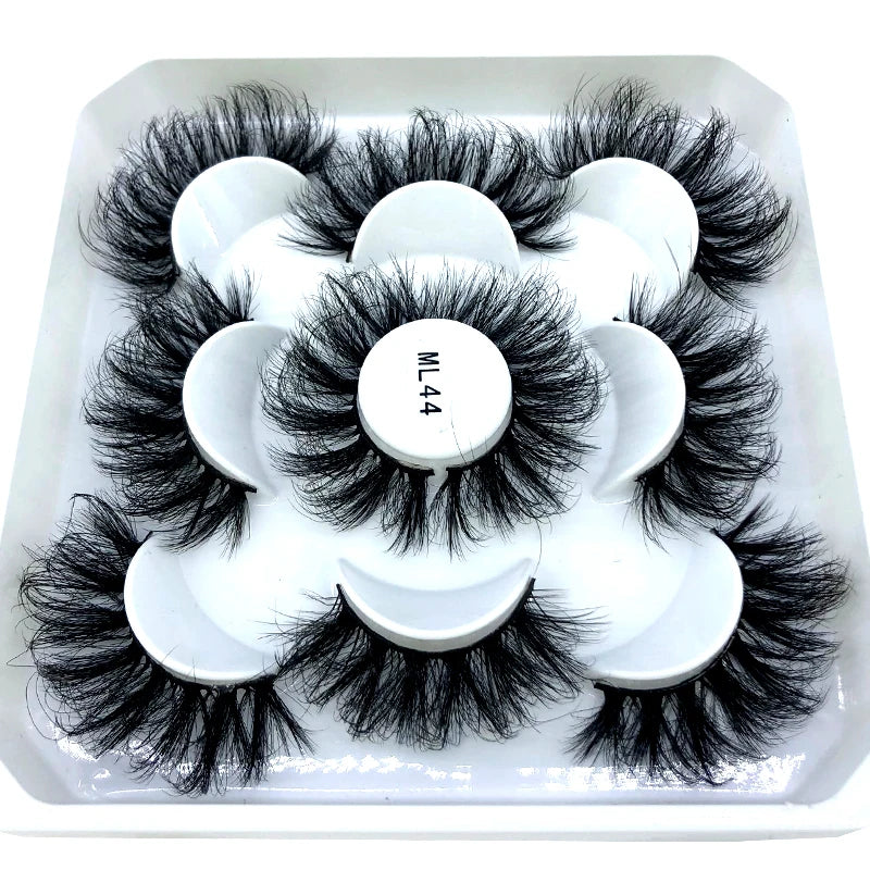 ✨ Wispy Natural 3D Mink Eyelashes (5 Pairs) ✨